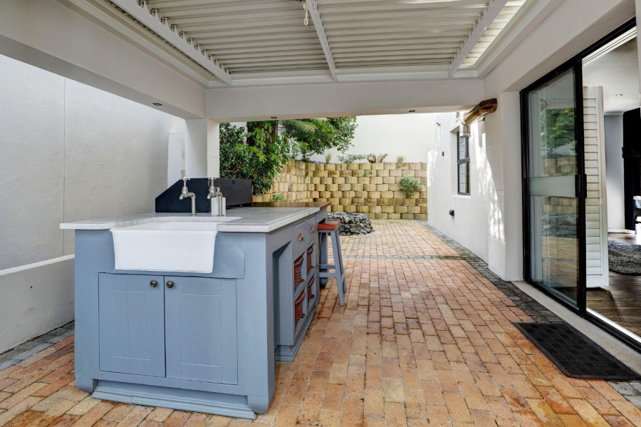 3 Bedroom Property for Sale in Van Riebeeckshof Western Cape